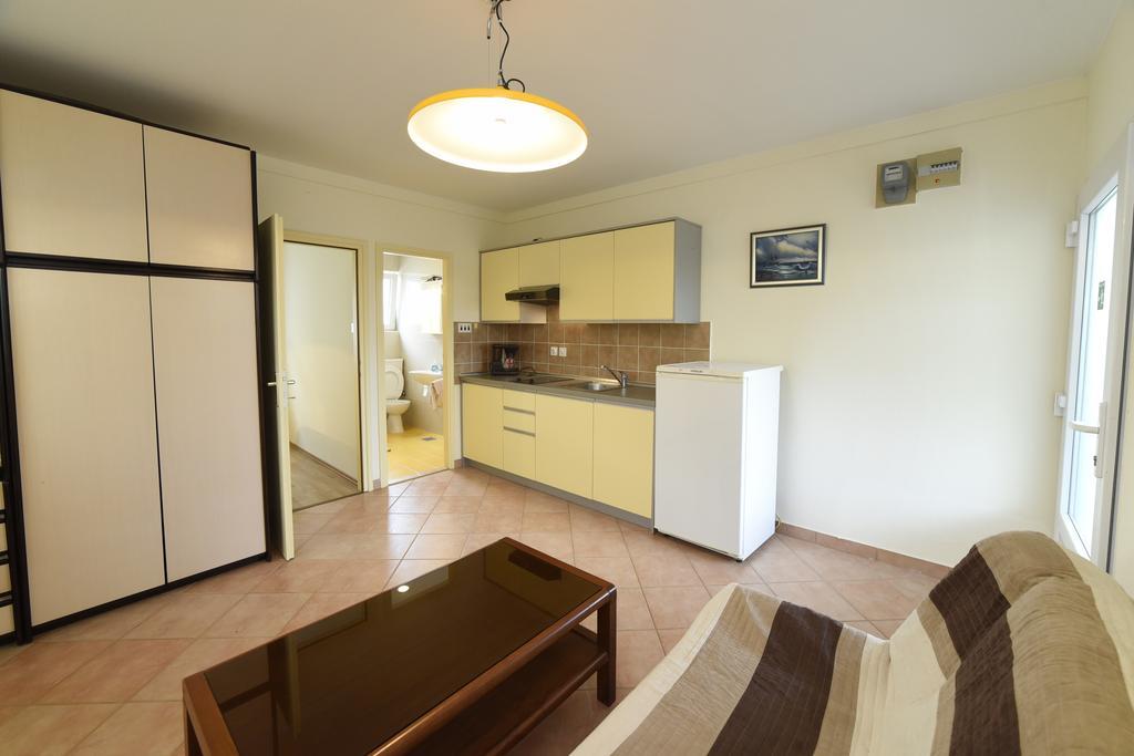 Apartments Galic Kampor Exterior foto