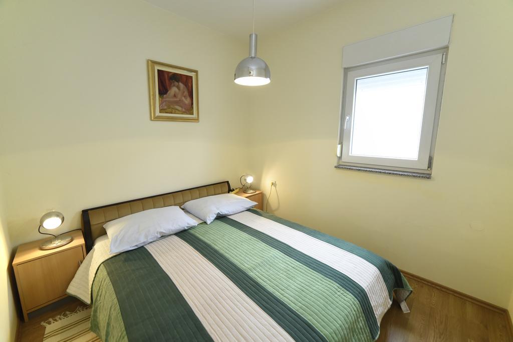 Apartments Galic Kampor Exterior foto